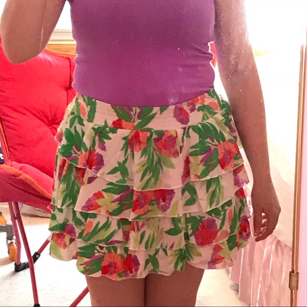 Aeropostale stretchy floral skirt
